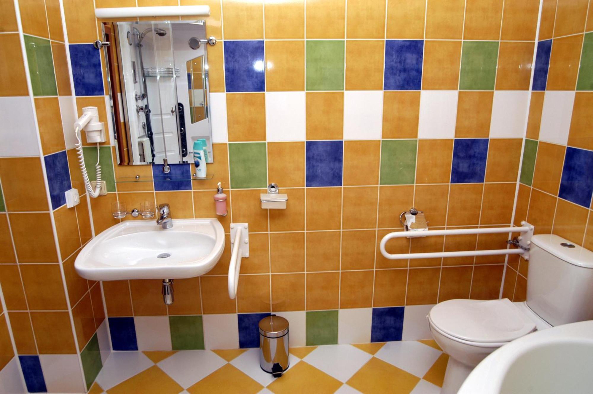 Hotel Loucky Літвінов Екстер'єр фото