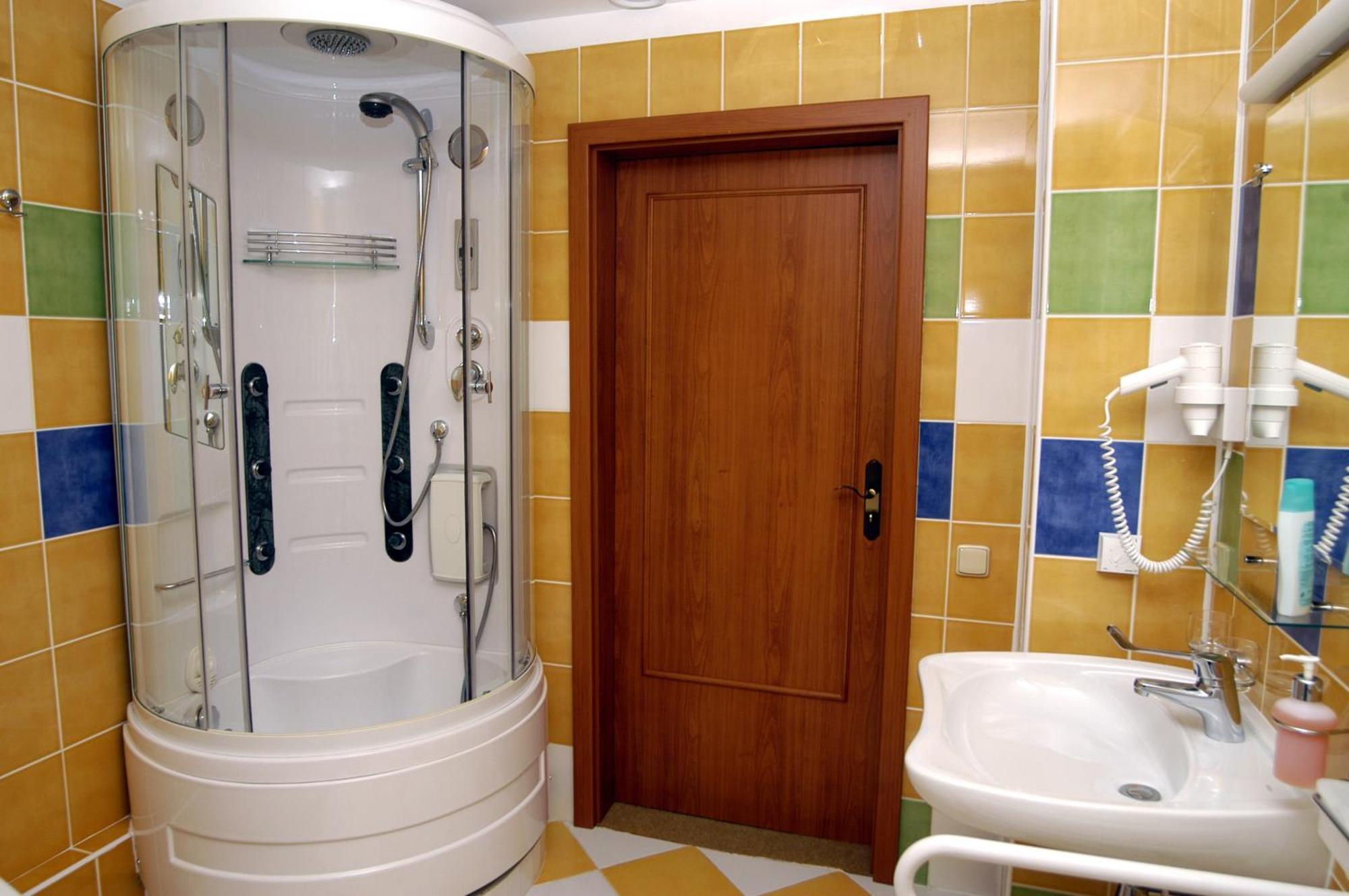 Hotel Loucky Літвінов Екстер'єр фото